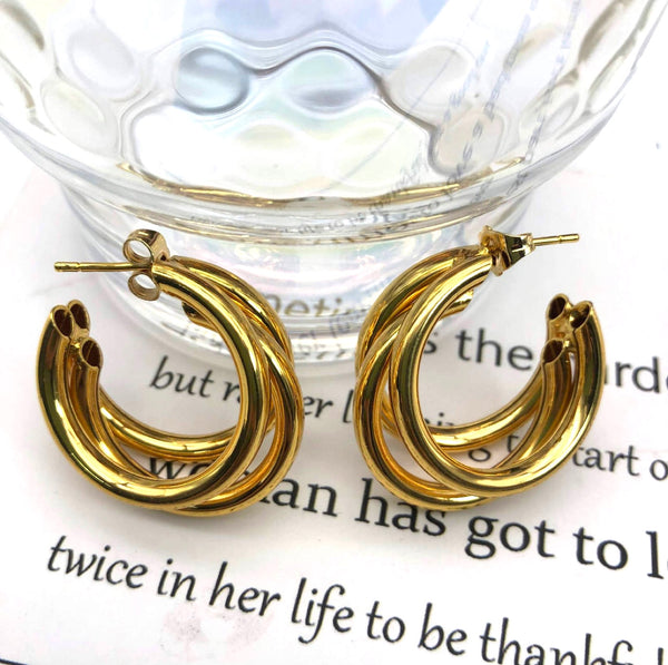 Rim Gold earring